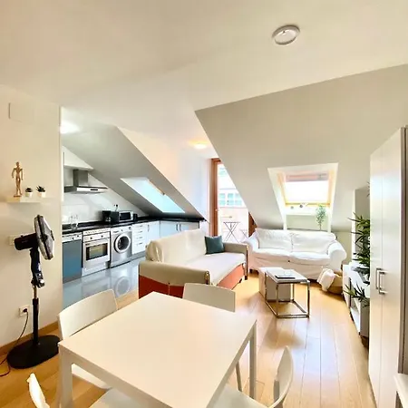 Coast Apartament شقة